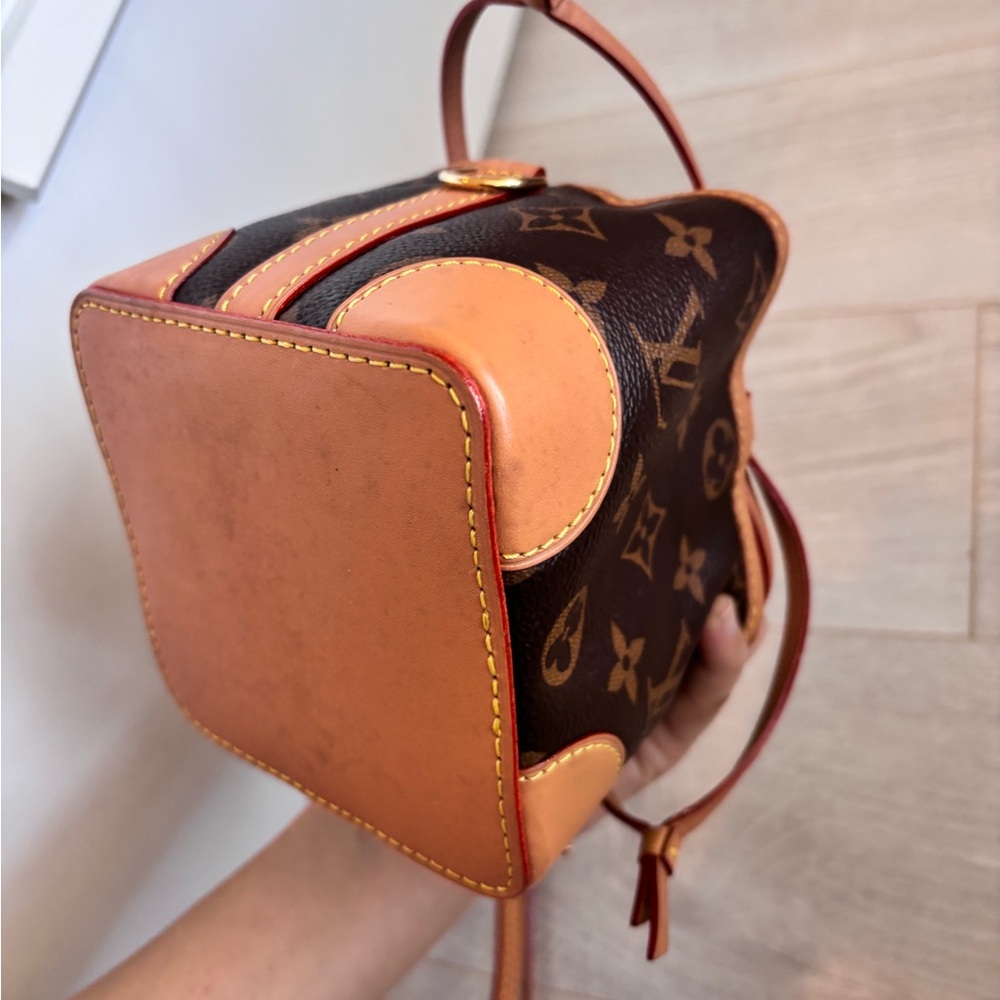 Louis Vuitton noe purse - Picture 16 of 16